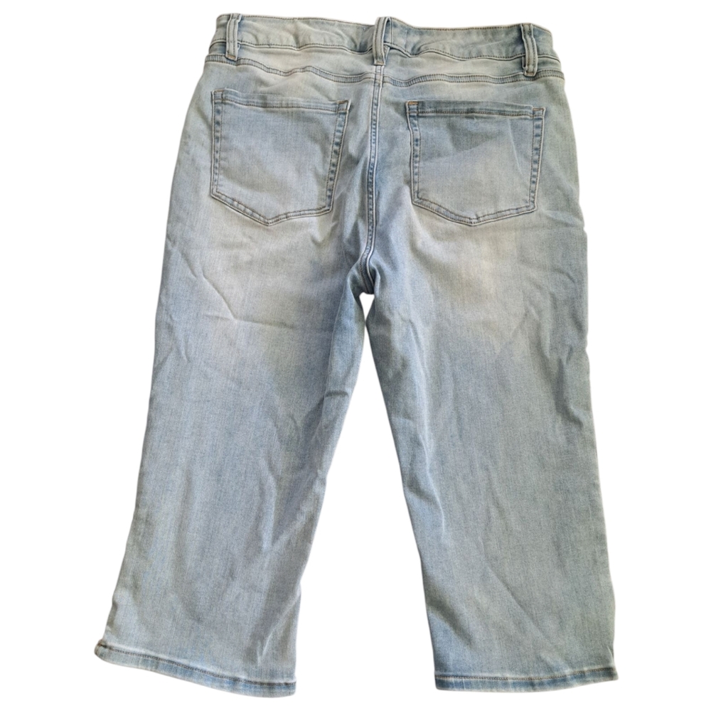 Lane Bryant Sinature Fit Mid Rise Skinny Pedal Jeans - Picture 3 of 5